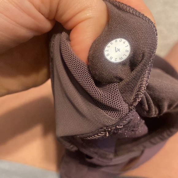 Lululemon sports bra - Picture 5 of 5